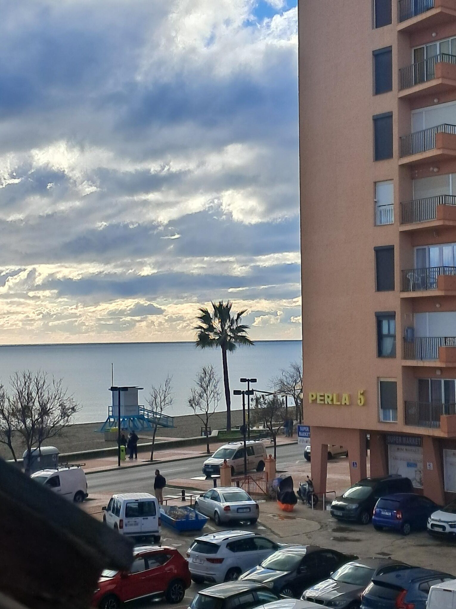 Junto a la playa en Fuengirola Apartamentos vacacionales para alquiler Marina Nacional 4